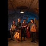 TZIGANSKAIA GIPSY BAND (gipsy music, balkan music, gipsy jazz, jazz manouche) Sabado 19 Julio 2025 TZIGANSKAIA GIPSY BAND (gipsy music, balkan music, gipsy jazz, jazz manouche) Sabado 19 Julio 2025