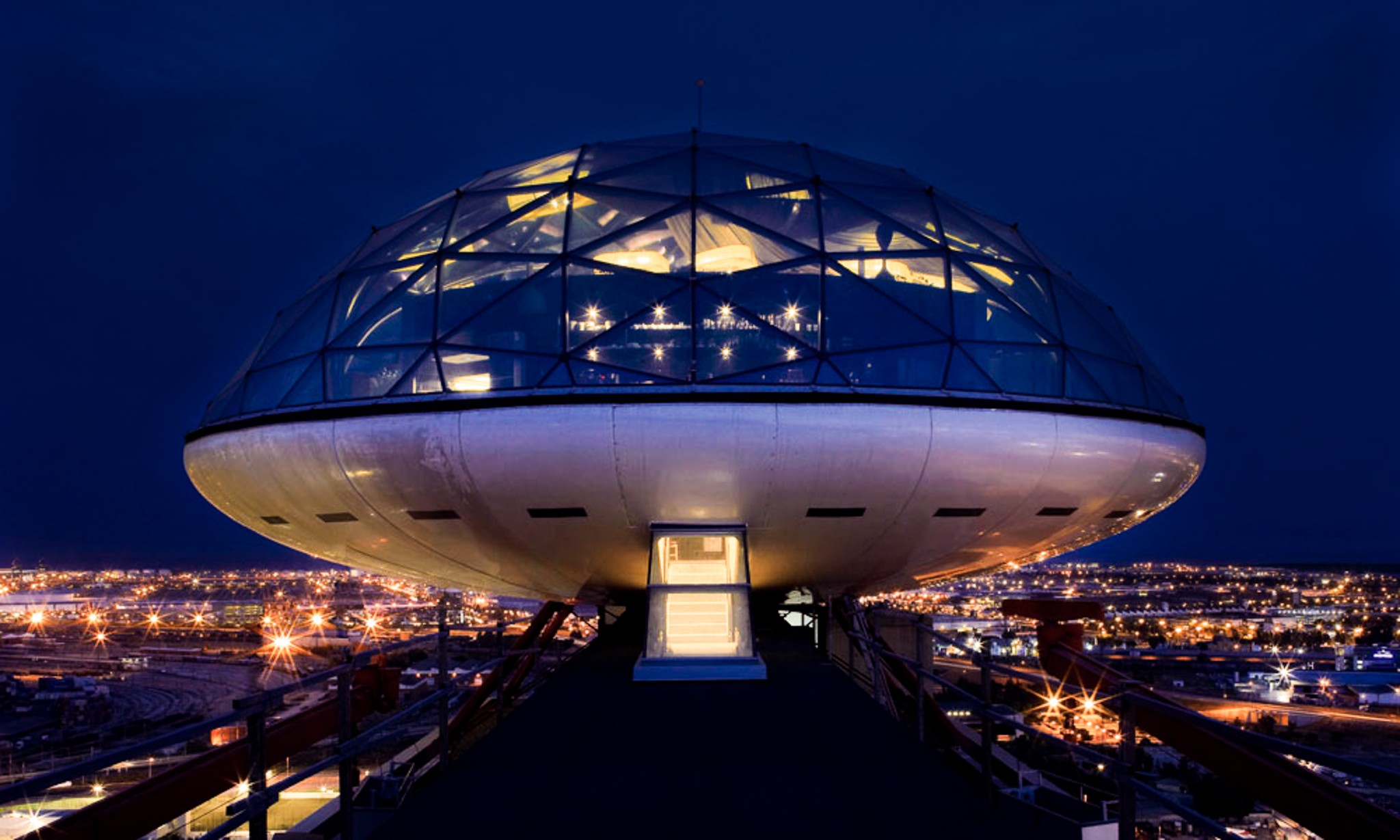 Skyfall Cocktail Club